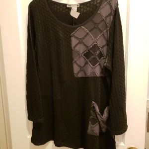Long sleeved top